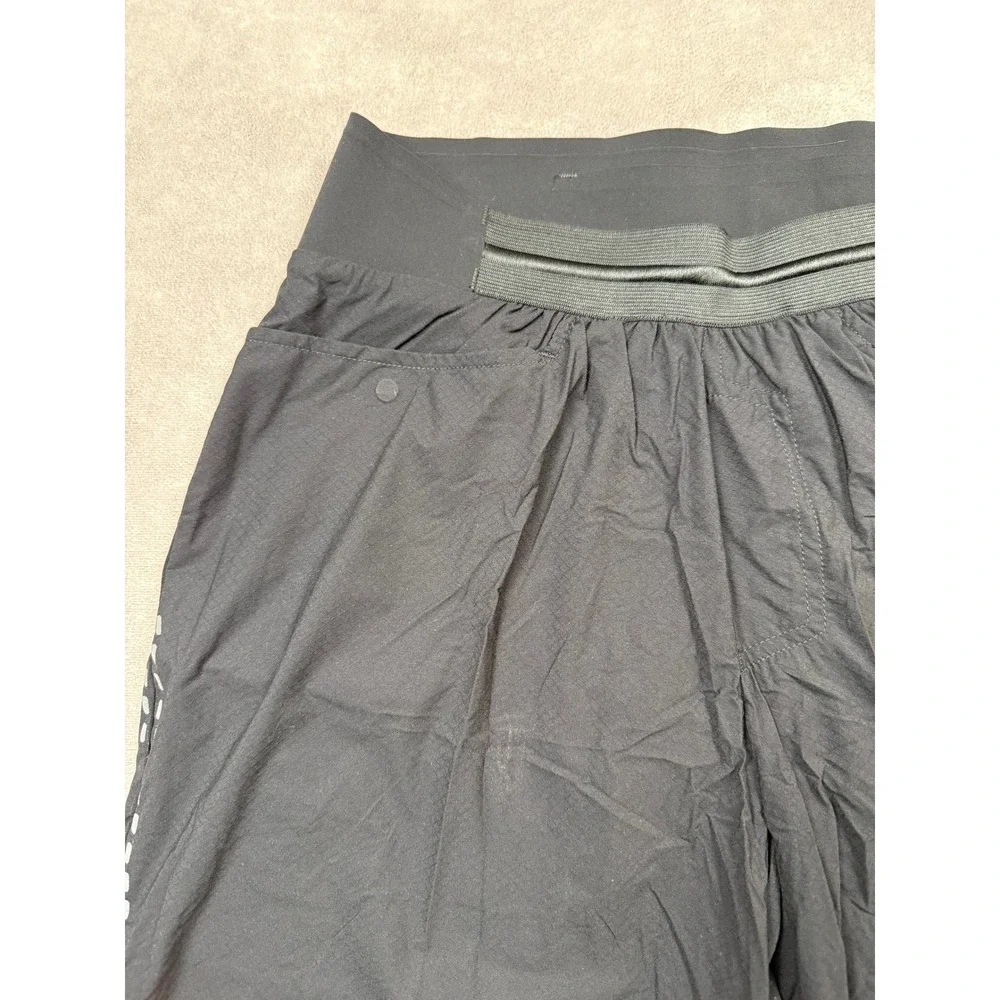 Deckers‎ X Lab Mens M 2-in-1 Running Shorts Black Reflective Pocket Performance